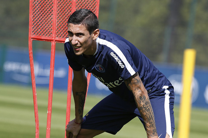 PSG Offer Man United Gregory Van Der Wiel to secure Angel Di Maria, Football, Sport