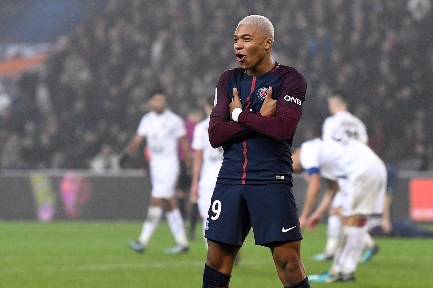 Mbappe wallpaper celebration