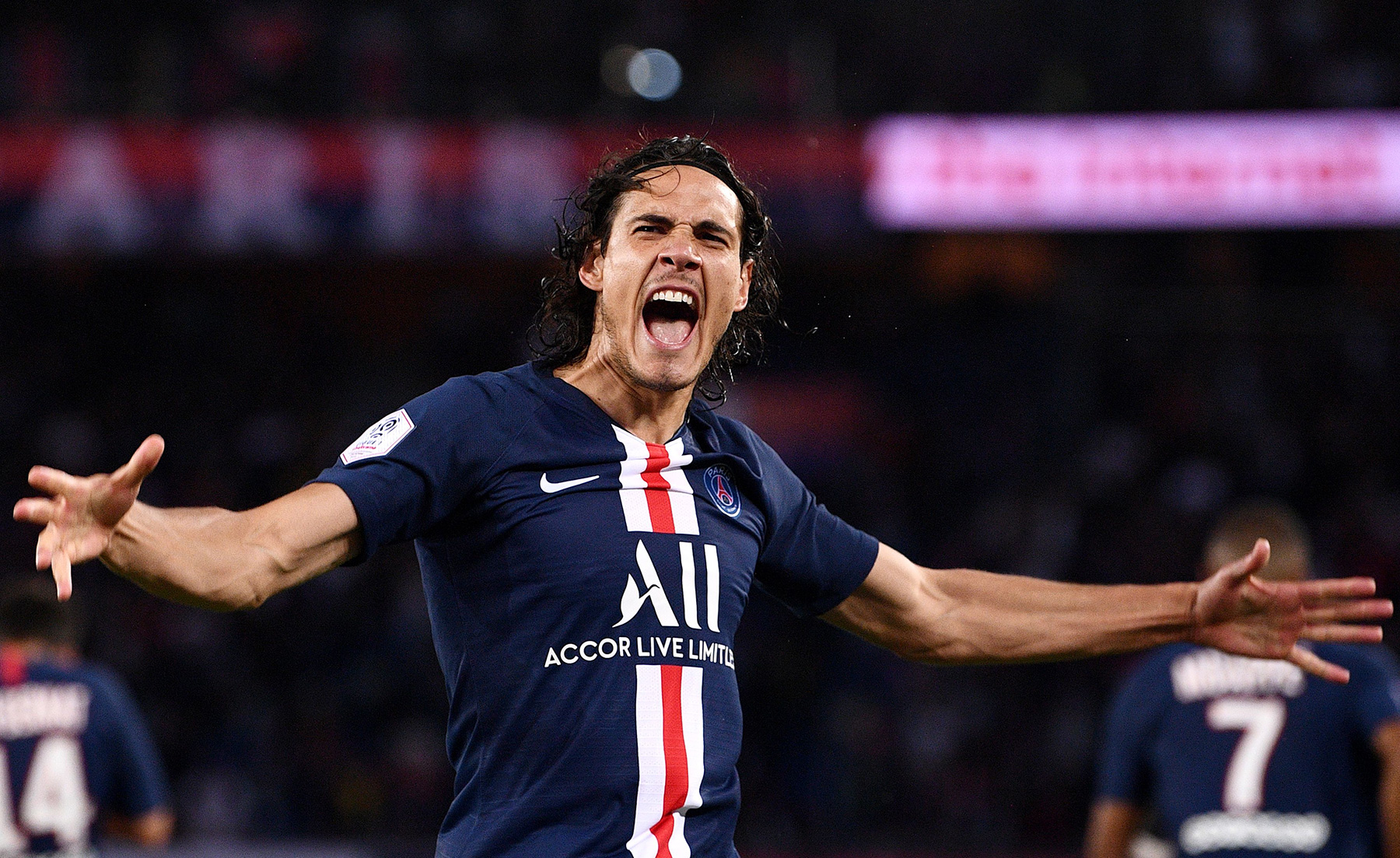 Report: Cavani Not Interested in Juventus Move Due to Previous Ties With  Napoli - PSG Talk
