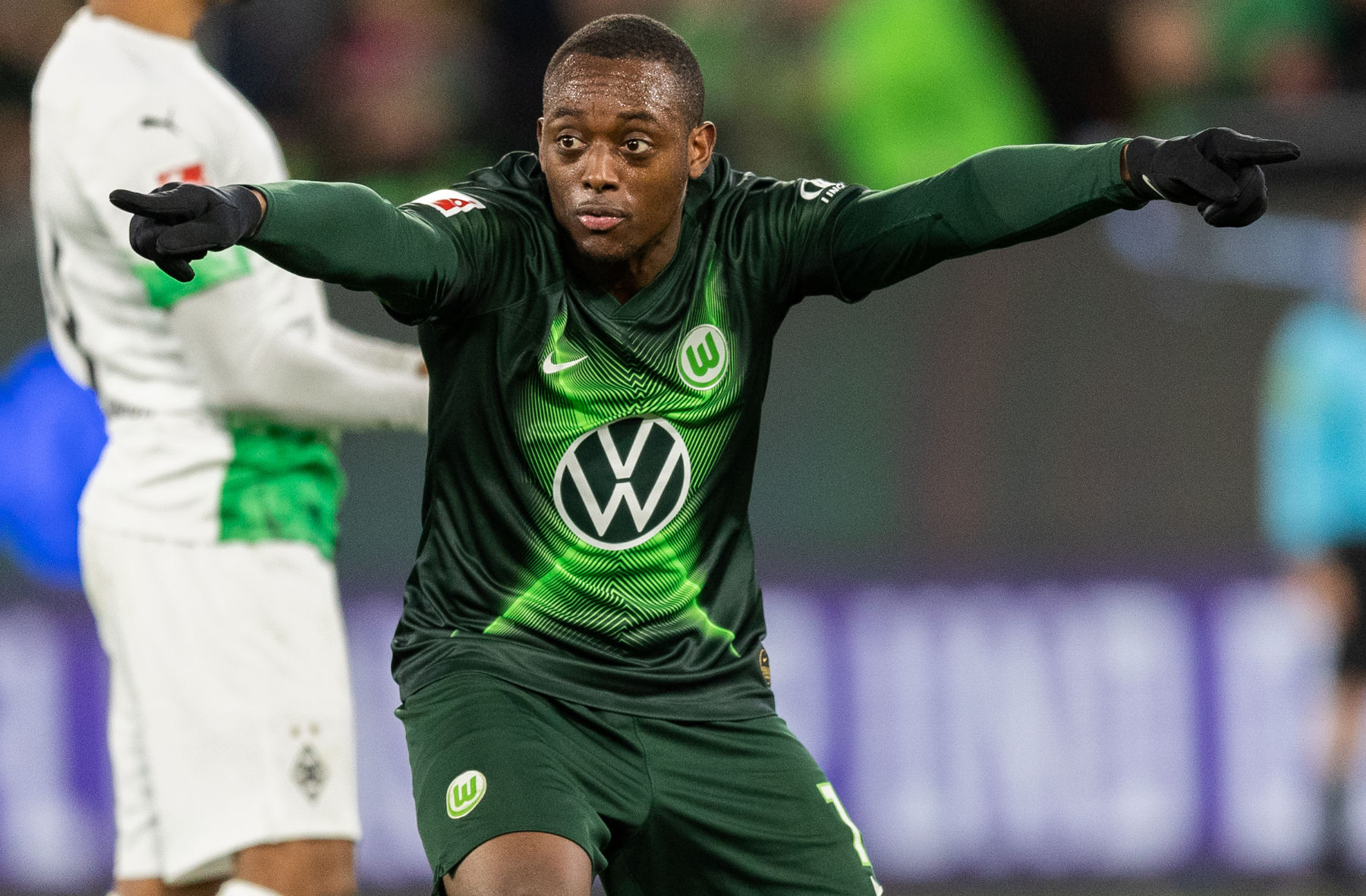 Wolfsburg Defender on Potential PSG Transfer 'I Would Not Say No