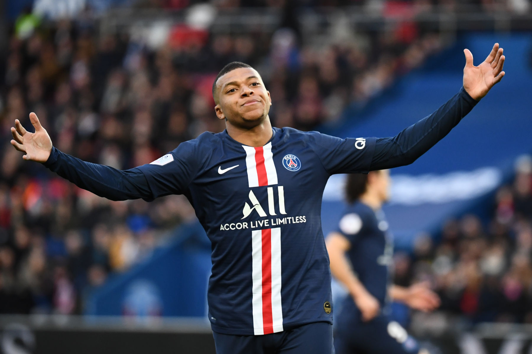 Video: Mbappé Nutmegs the Life Out of Two Dijon Defenders - PSG Talk