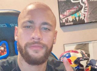 Neymar Forced to Shave Head After Dyeing Hair Neon Pink - PSG Talk