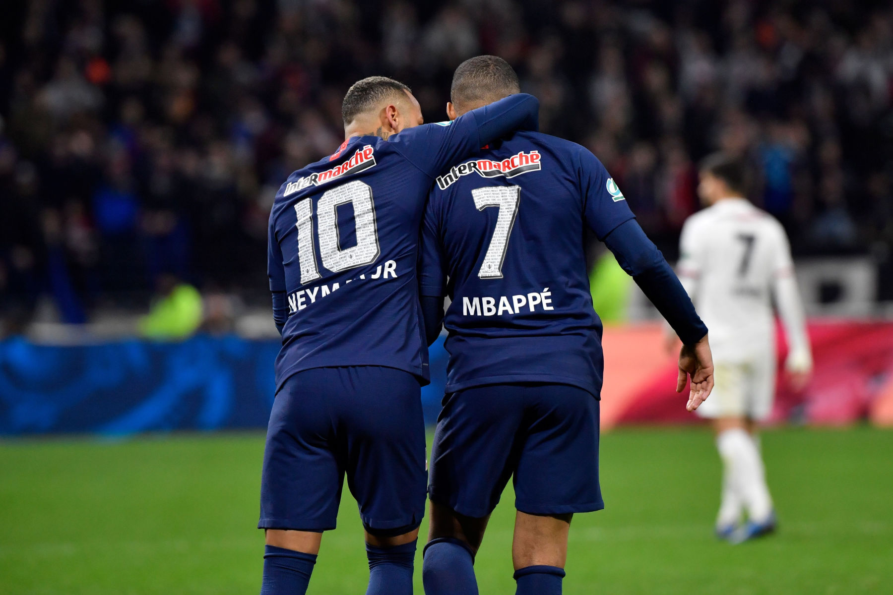 Report: PSG Will Have to Choose Between Mbappé and Neymar Th