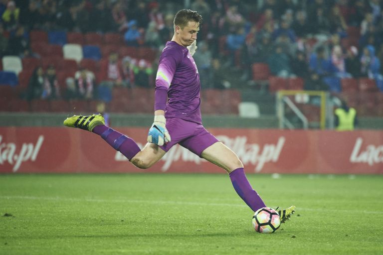 Report: Marcin Bulka Turns Down the Interest From Two Polish Clubs - PSG  Talk