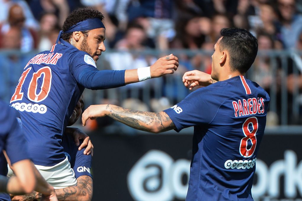 Leandro Paredes and Neymar