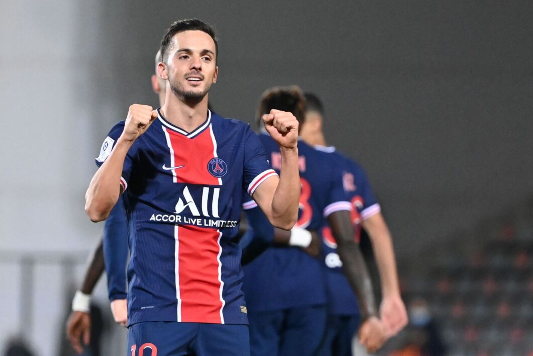 Video Sarabia Caps Off Man of the Match-Type Performance With Goal Against Nimes