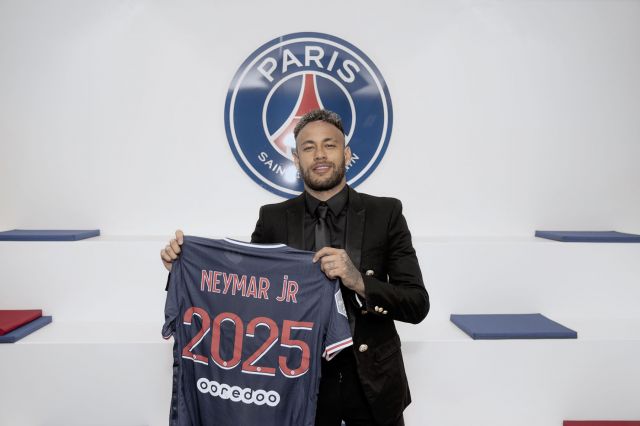 Official: Neymar Signs Extension With Paris Saint-Germain Until 2025 ...