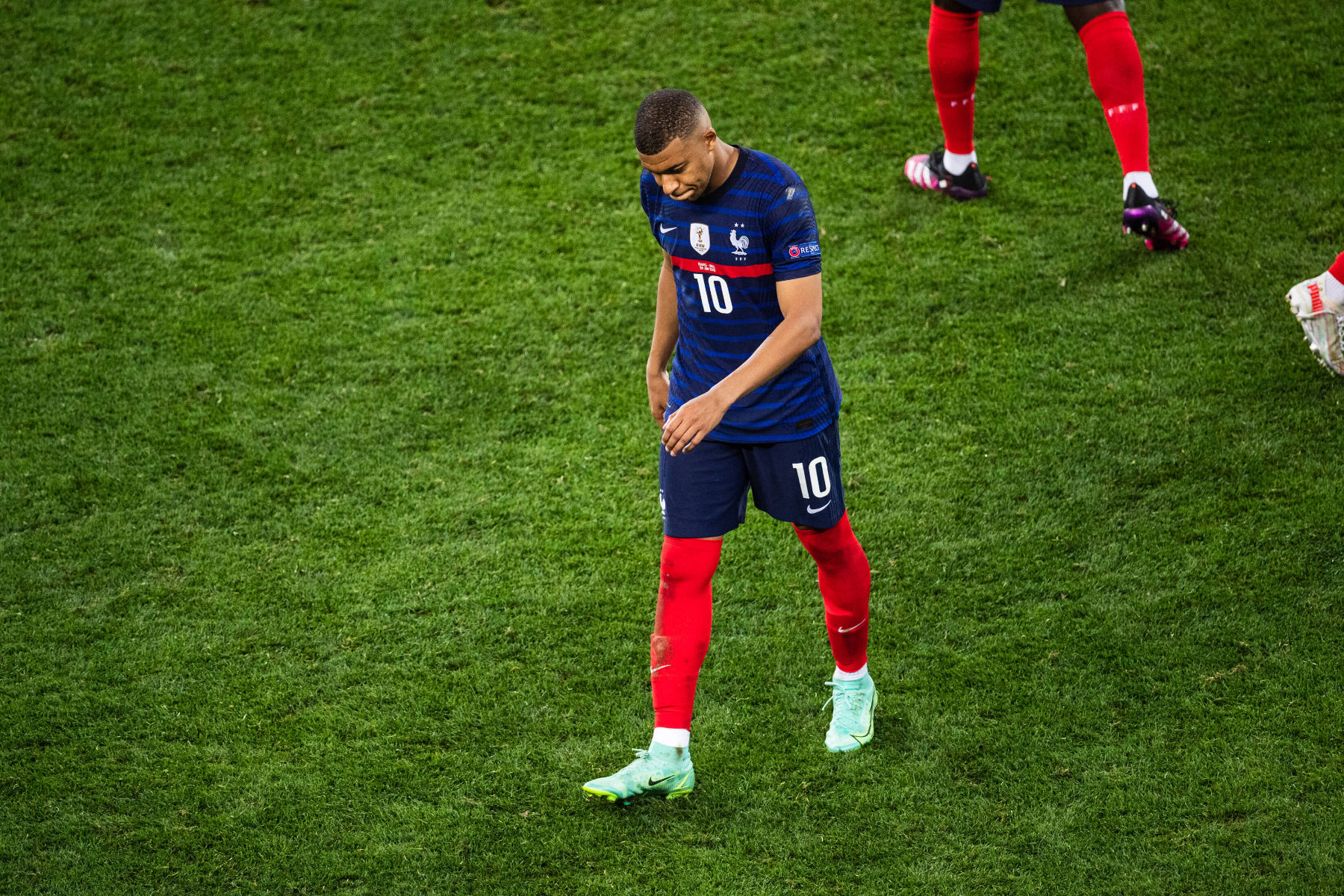 PSG superstar Kylian Mbappe no longer as close to Neymar as he was and  wouldn't be against his departure: Reports