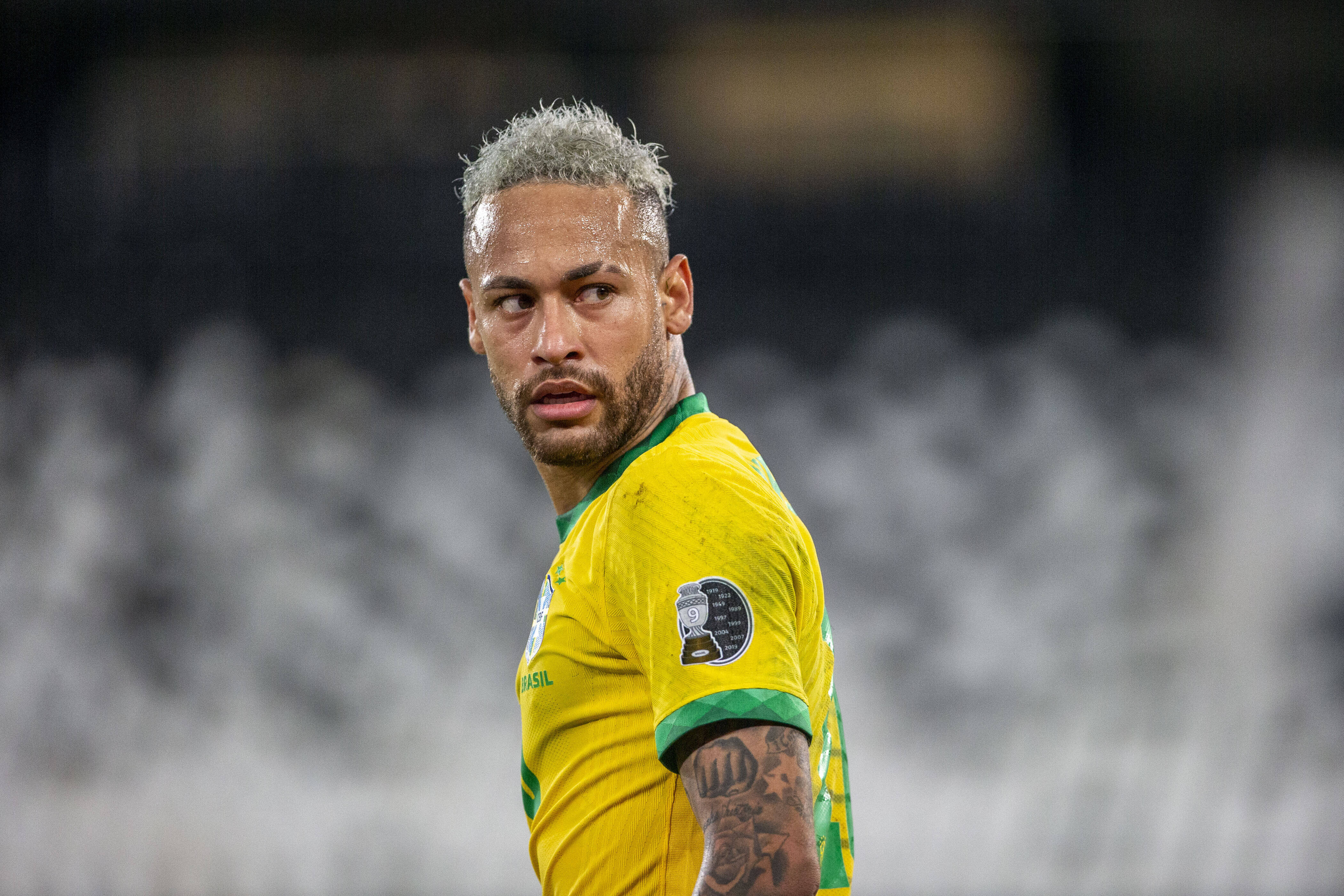 Neymar Jr. breaks Pelé's all-time scoring record for Brazil