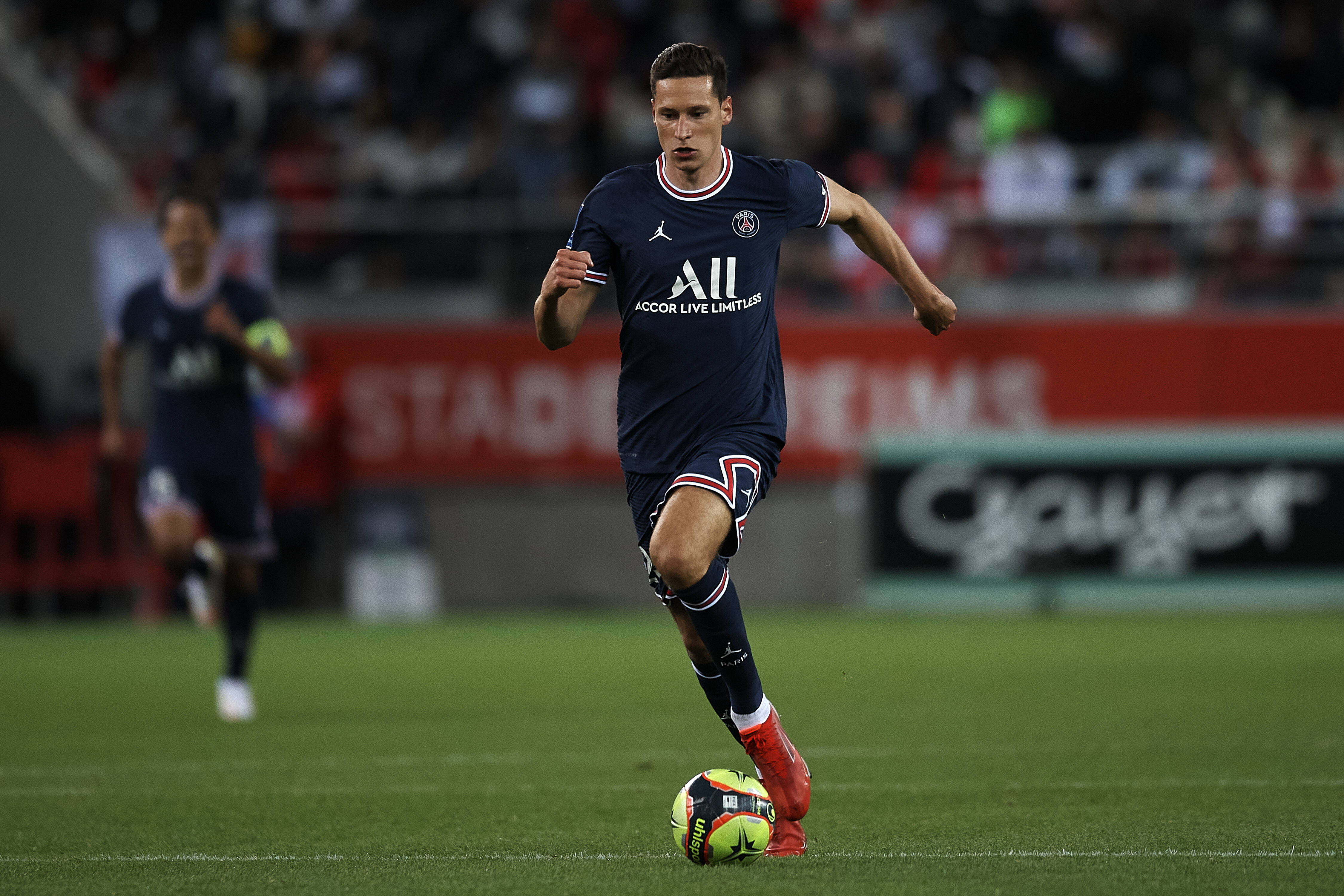 PSG Transfer News: Julian Draxler Joins Benfica to Revive Career