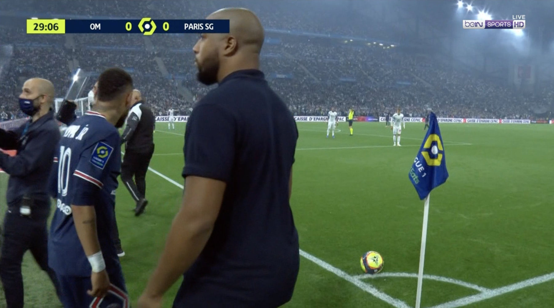 Neymar Needed Police Protection to Take Corner Kick Against Marseille - PSG  Talk