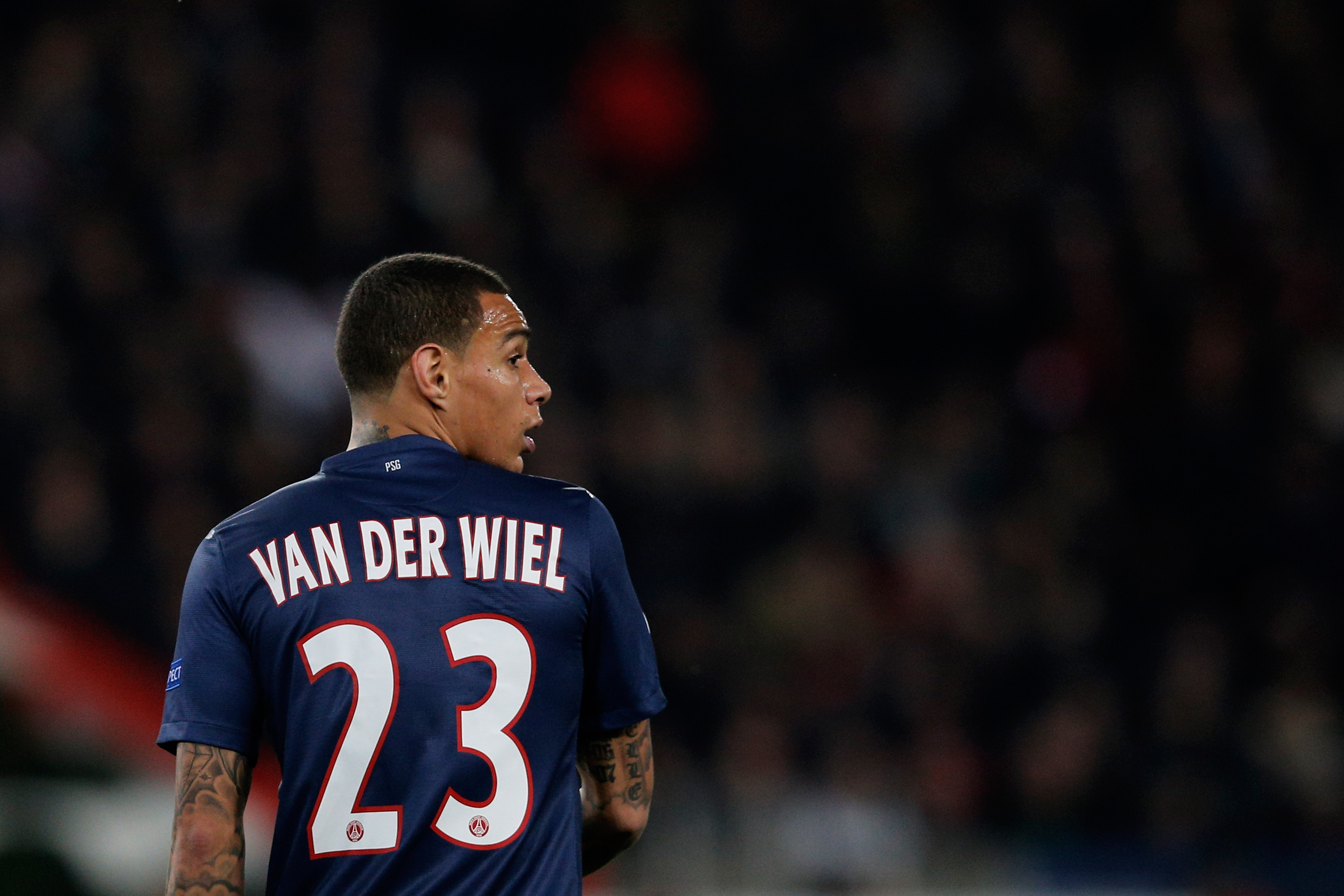 PSG complete Van der Wiel deal