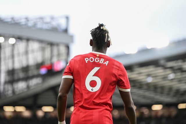 paul-pogba-manchester-united-v