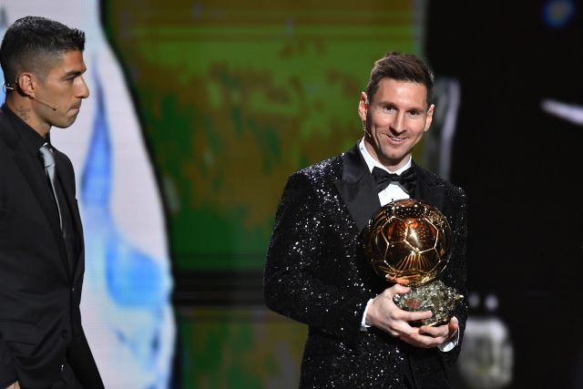 PSG make one-off change to kit to commemorate Lionel Messi's Ballon d'Or  triumph - Mirror Online