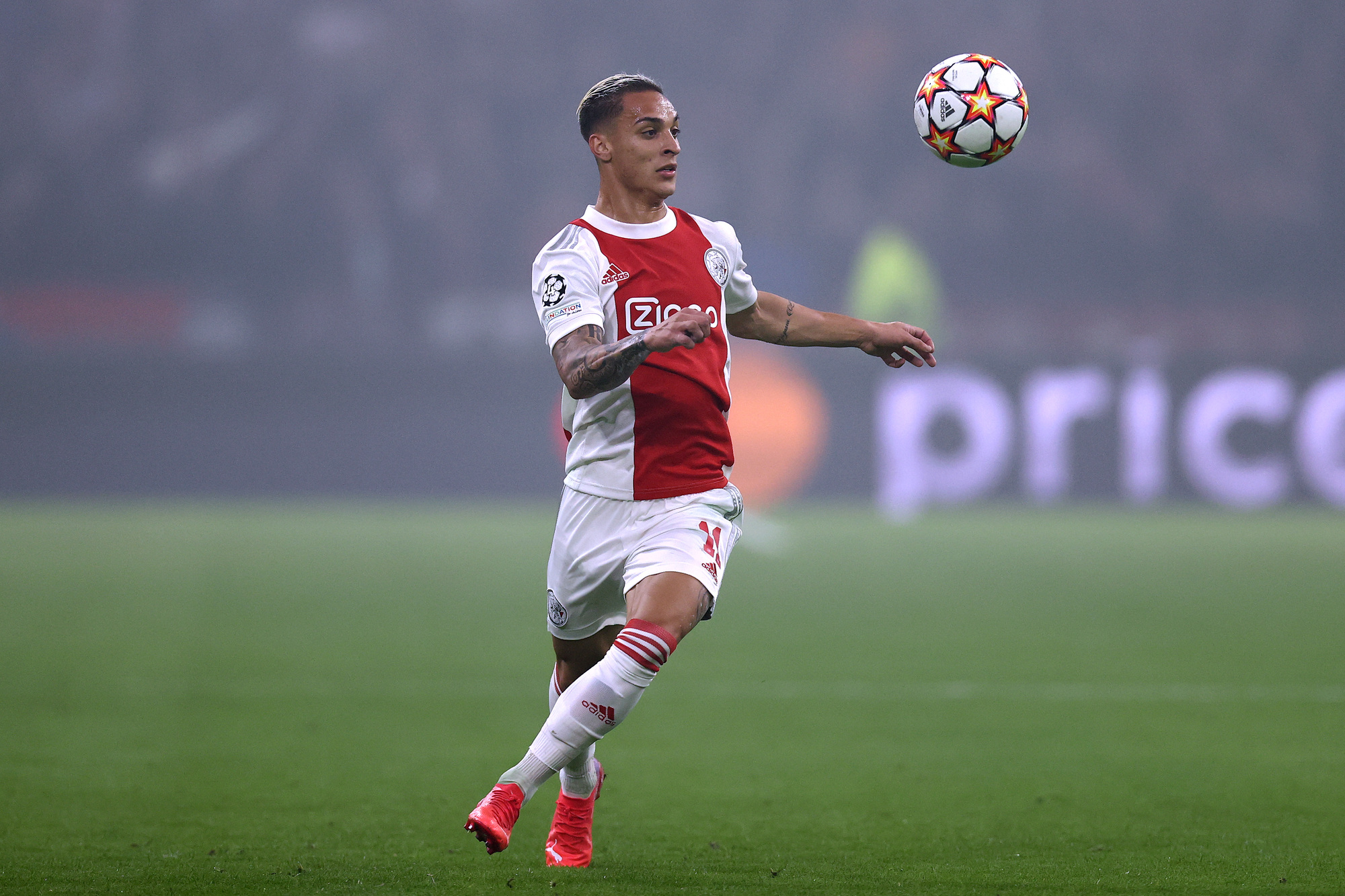 Report: PSG Rivaling Barcelona, Bayern Munich for Ajax's Antony