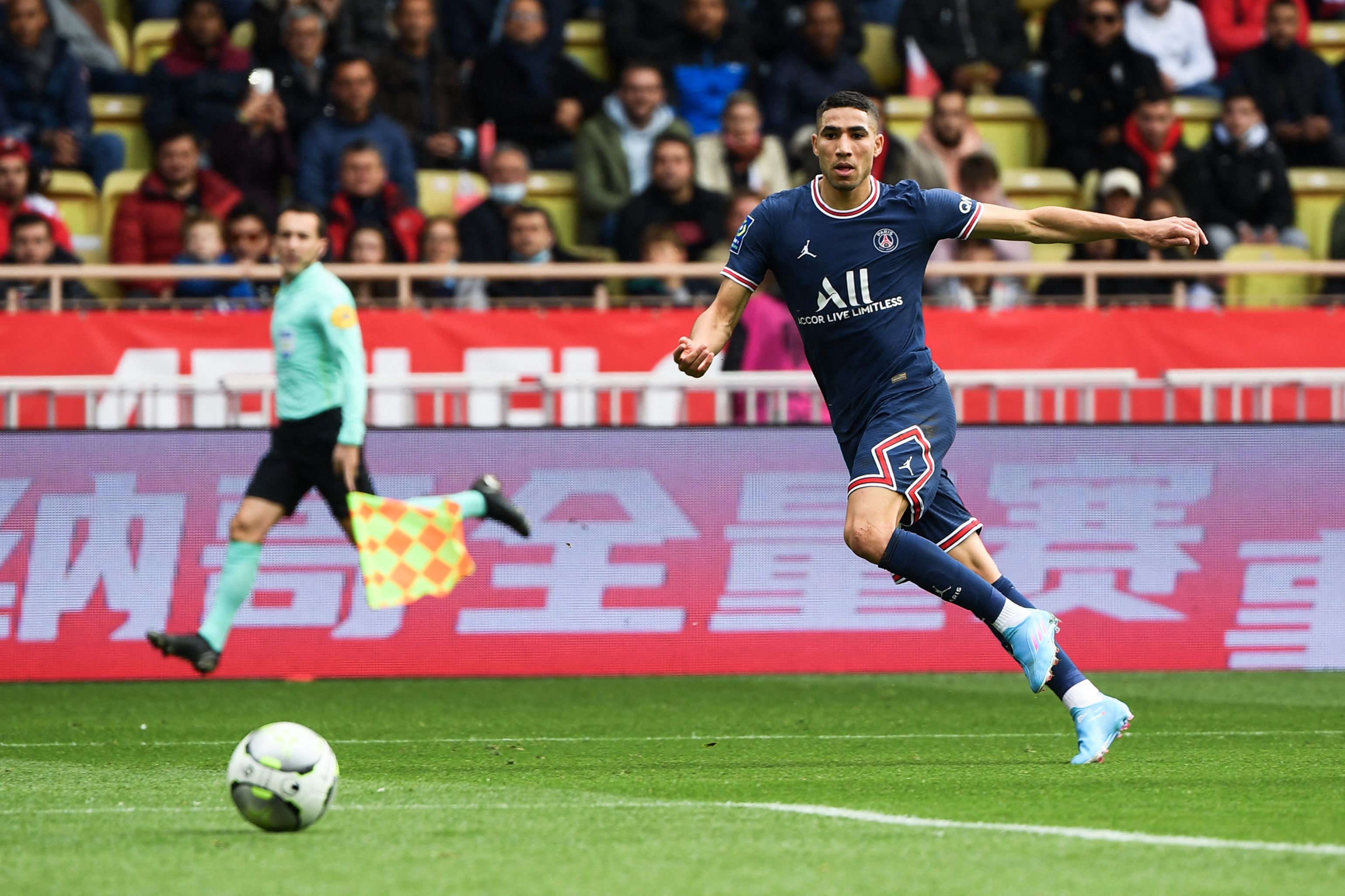 PSG may be open to Achraf Hakimi departure - Get French Football News