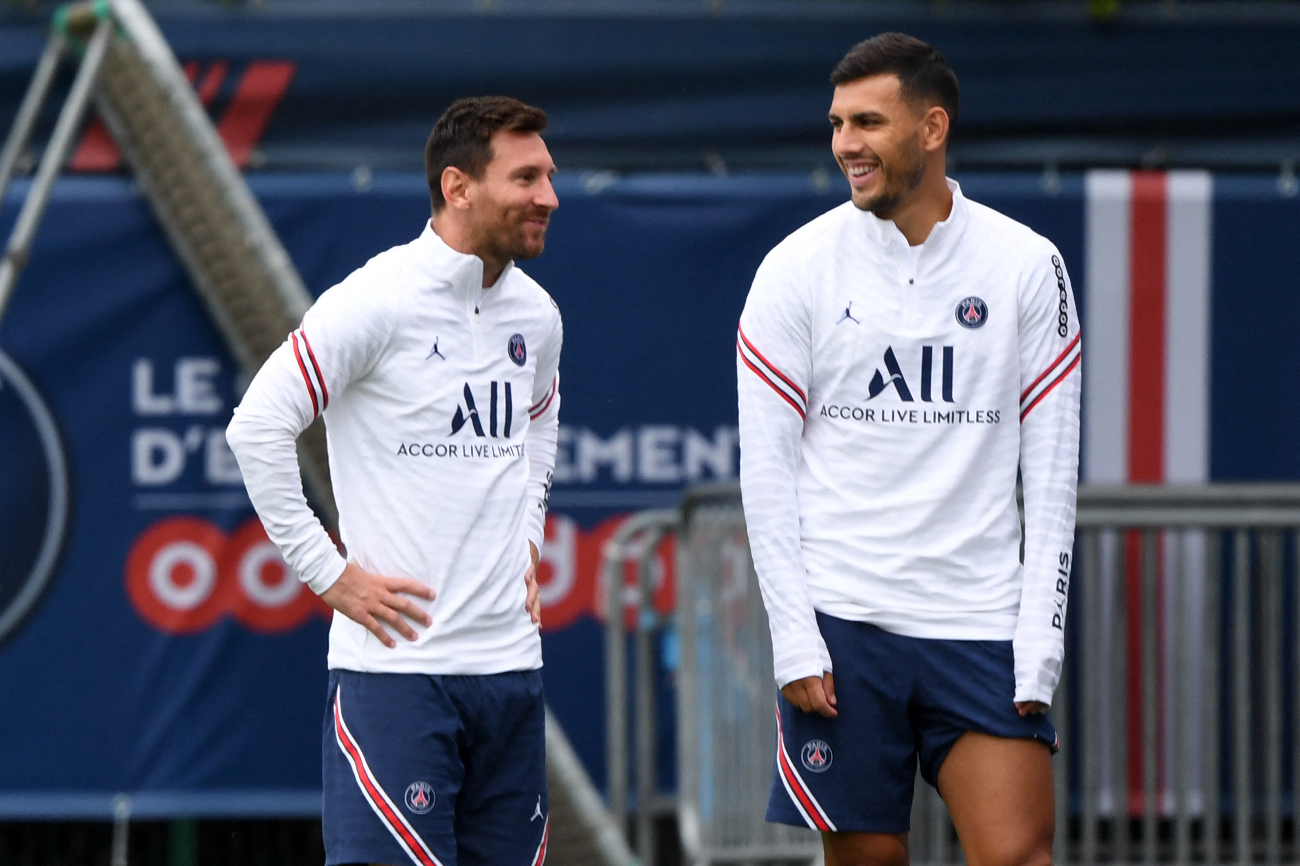 Photo: Messi Sends a Goodbye Message to Paredes and Herrera Following Their PSG Exits - PSG Talk