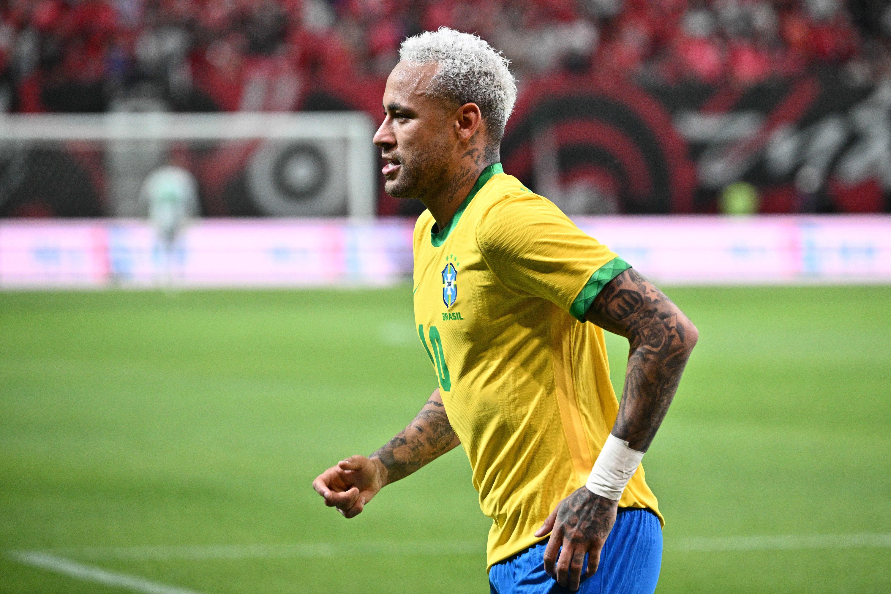 Neymar back in training with Brazil ahead of World Cup