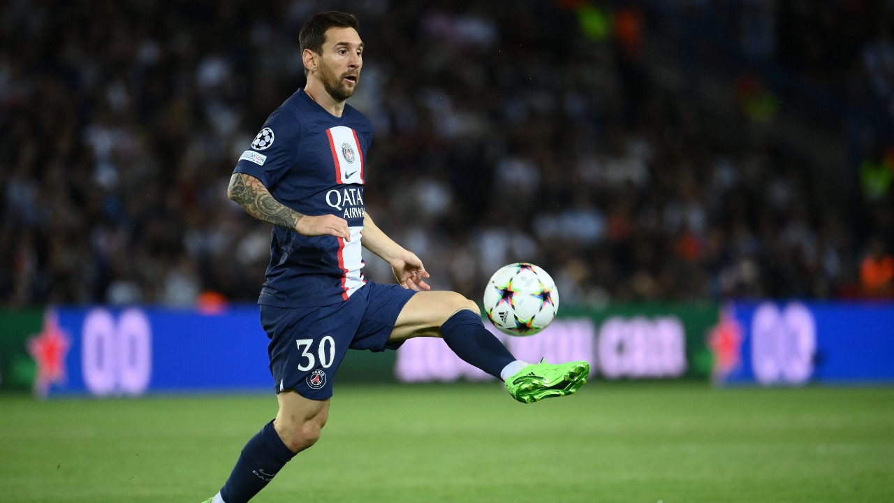 Lionel Messi poses in new PSG kit as he silences any rumours of