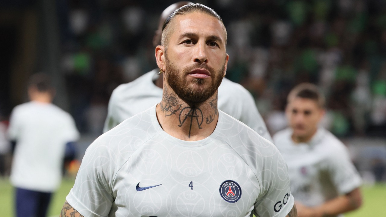 Report Reveals PSG's Timeline for Contract Extension Talks With Ramos - PSG  Talk
