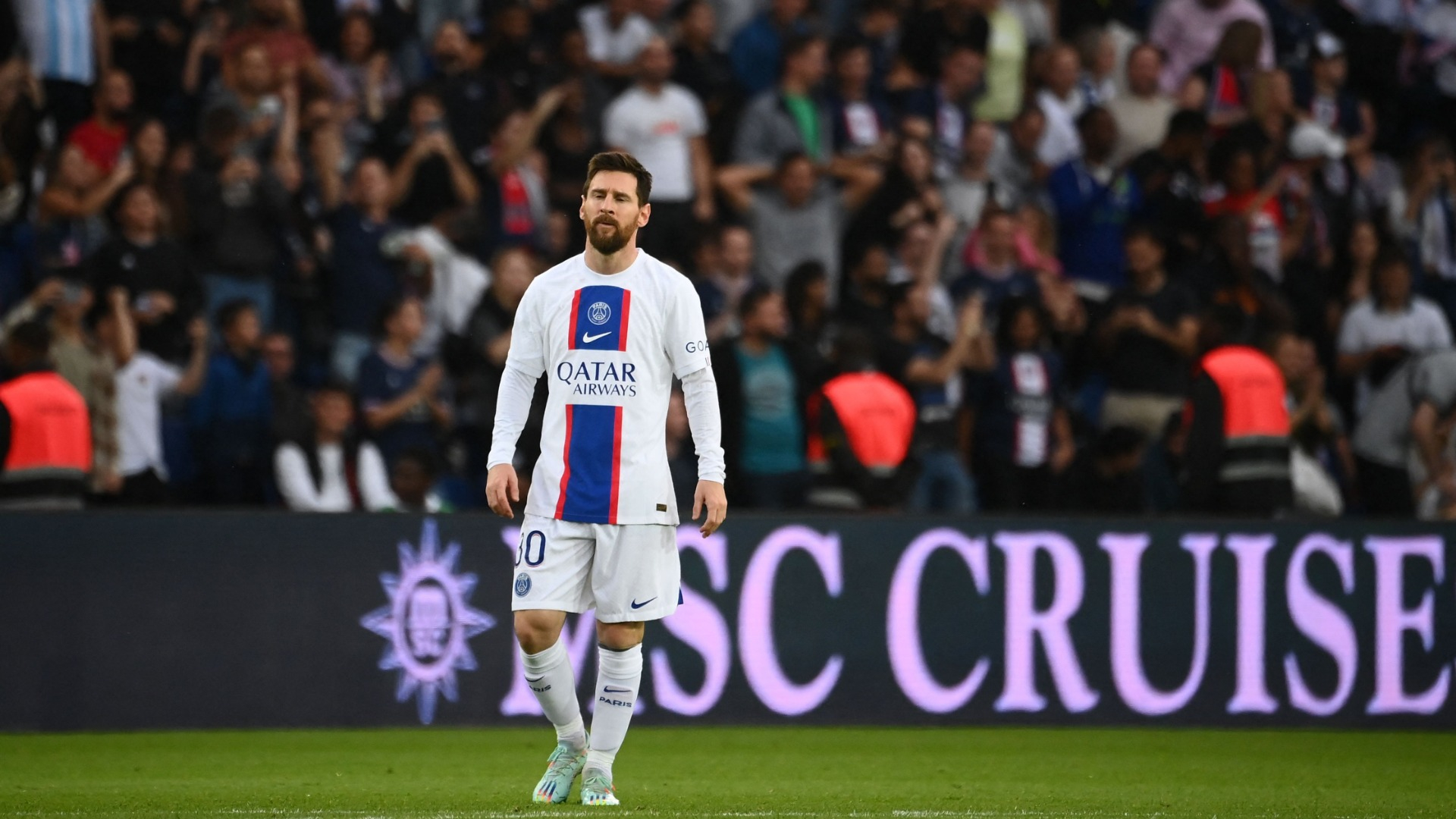 Where is Lionel Messi and why he is not playing for PSG today in the lineup  vs Troyes