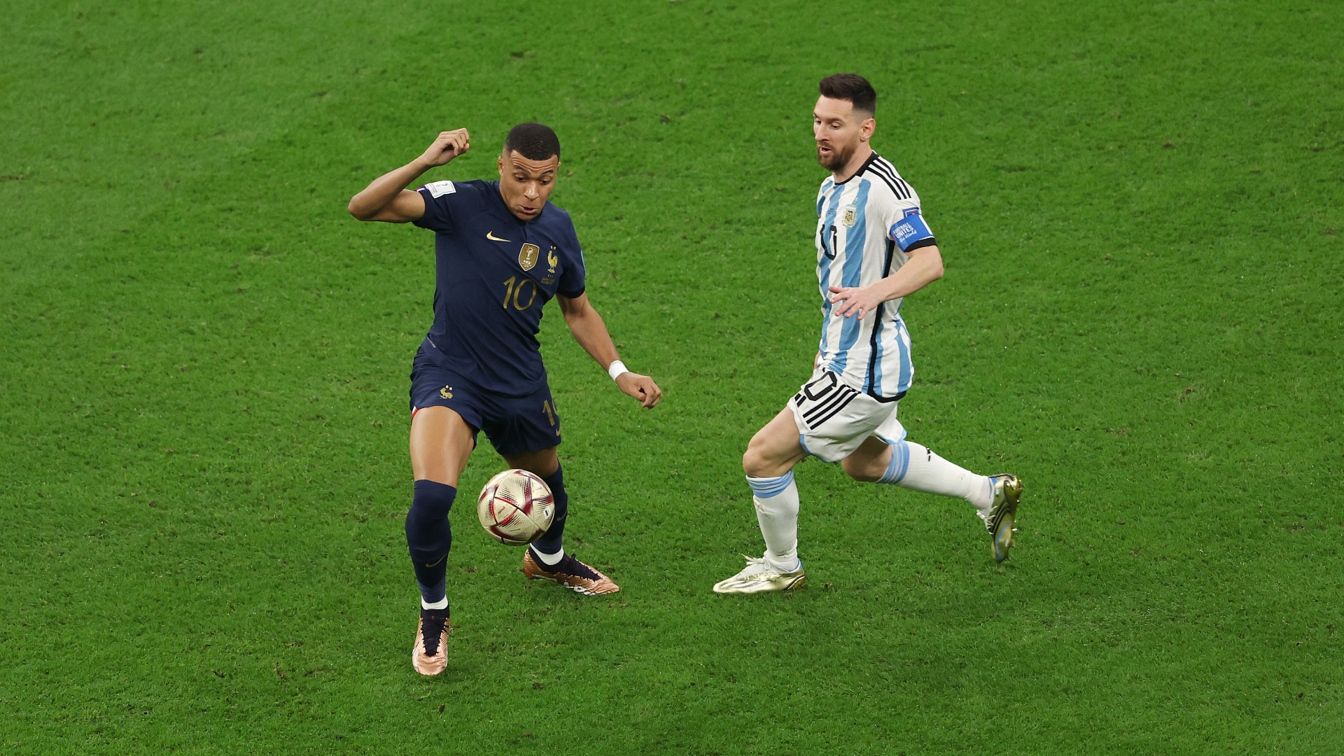 What Lionel Messi Kylian Mbappe Discussed After 2022 World Cup Final