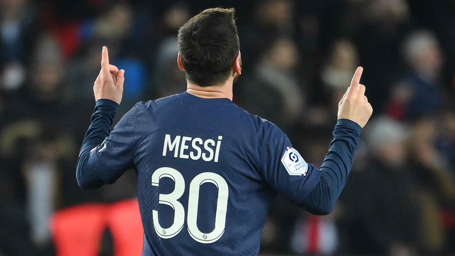 Former French Forward Explains Why It Would Be a 'Very Bad Idea' If PSG  Signs Messi to a New Contract - PSG Talk