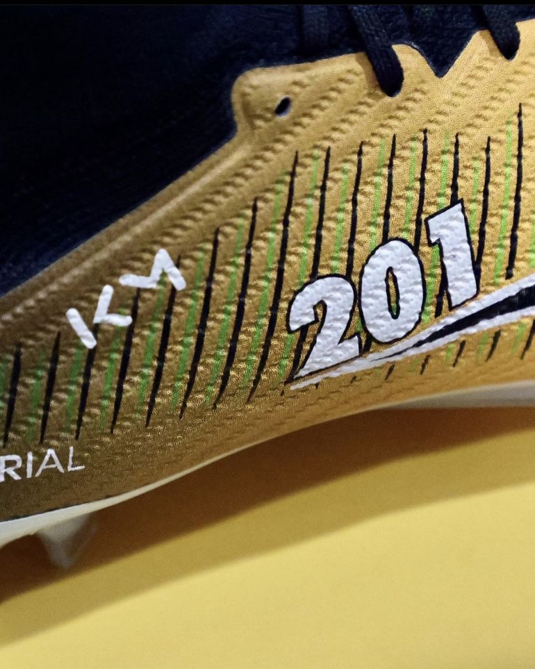 kylian mbappe boots 2020