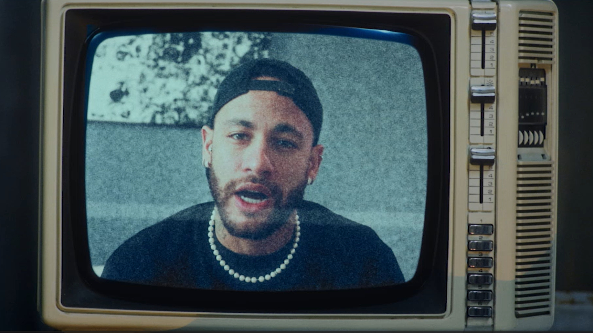 Watch Hilarious Neymar Gerard Piqu Kings League Video Announcement