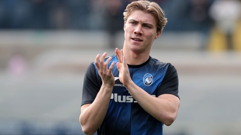 Man Utd Makes Bold Offer to Land PSG Target Rasmus Højlund - Report