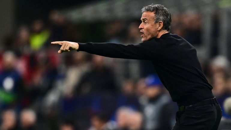 Luis Enrique leading PSG