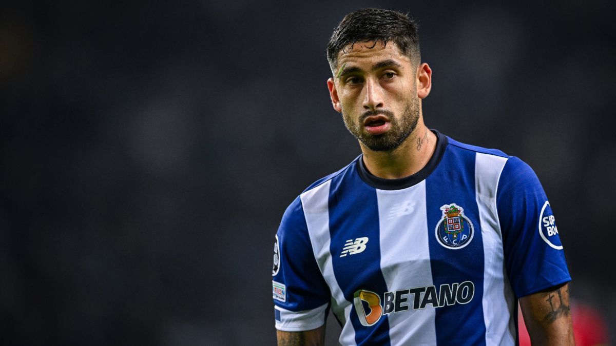 Liverpool Ready to Beat PSG for Coveted FC Porto Midfielder Alan Varela