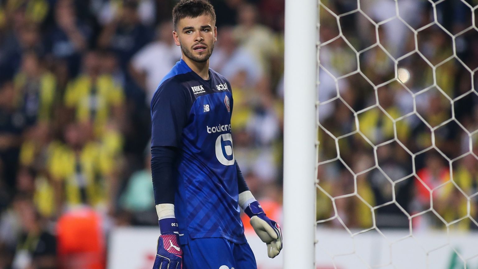 Donnarumma'S Future: Chelsea And Man United Locked In A Tense Battle - xqtf2pg