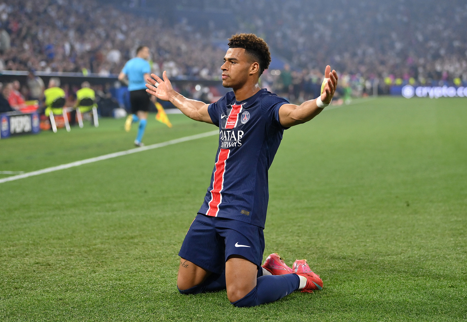 Paris Saint Germain 5 0 Inter Luis Enrique s Men Make History With 