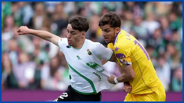 Jorge Salinas battles for the ball.