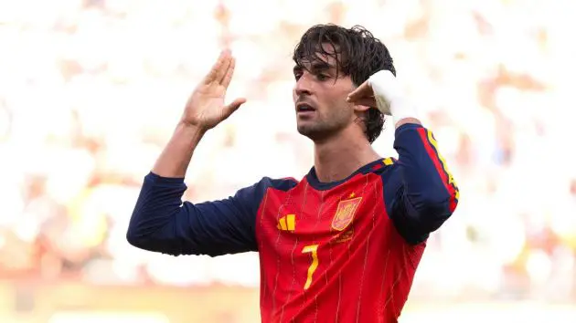 Ferran Torres celebrates in the World Cup final.